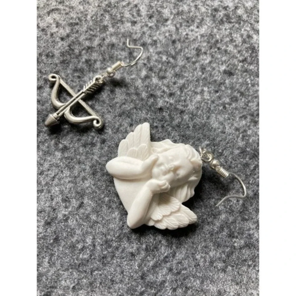 Asymmetric Cherub Angel Bow and Arrow Drop Earrings White‎ Silver Kitsch Cupid